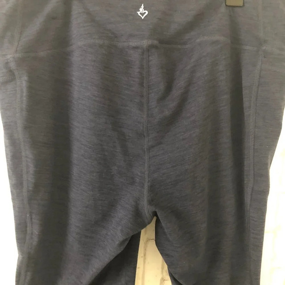 Torrid Active Womens Size XL Navy Strappy Crop High Rise Active Leggings - Picture 5 of 6